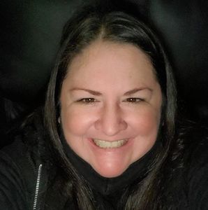 Meet your Posher, Lara